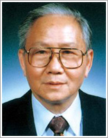巢紀平