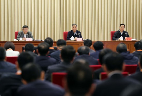 汪洋：增強“四個意識” 以釘釘子精神抓好食品安全