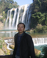 叢丕福