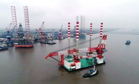 “三航風(fēng)和”號(hào)自升式風(fēng)電安裝船首秀成功