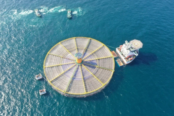 DNV GL助力中國(guó)首座深遠(yuǎn)海大型漁場(chǎng)“海峽1號(hào)”浮卸及系泊安裝